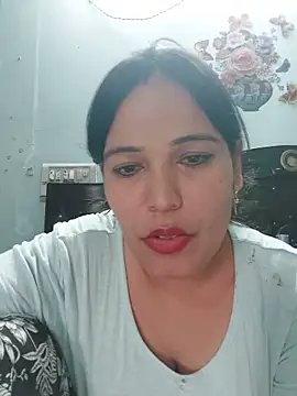 Poojabhabi101 online show from 06-05-26, 07:25