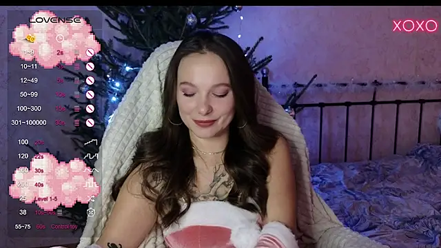 Snapshot of lil_luna_x chatting on 12-22-24, 04:06 lil luna x online show from 12-22-24, 04:06