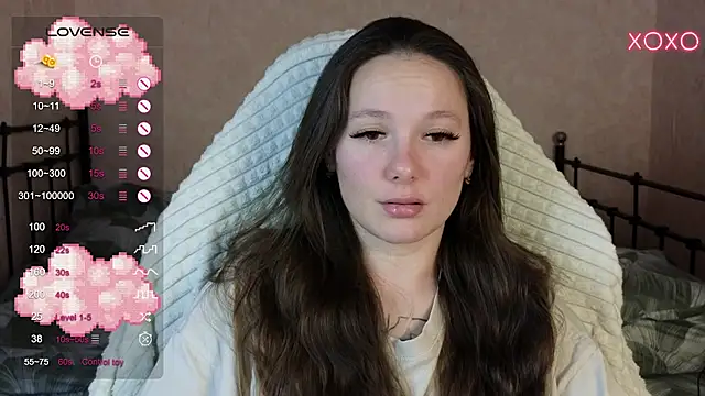 Snapshot of lil_luna_x chatting on 01-31-25, 06:25 lil luna x online show from 01-31-25, 06:25