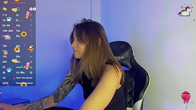 Snapshot of _alicerosse2 chatting on 03-13-25, 04:05 alicerosse2 online show from 03-13-25, 04:05