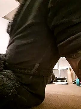 Snapshot of crisconst chatting on 12-16-25, 09:31 crisconst online show from 12-16-25, 09:31