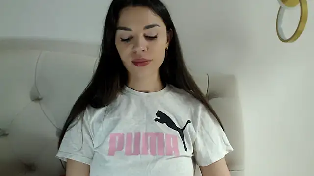 Mika Gold online show from 04-19-26, 06:21