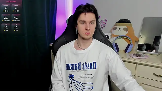 Vincent Strong online show from 03-14-26, 01:05