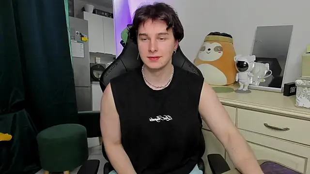 Vincent Strong online show from 04-18-26, 09:35