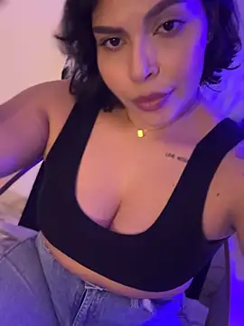 Snapshot of GigiiStone chatting on 11-09-25, 09:57 GigiiStone online show from 11-09-25, 09:57