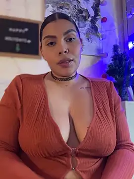 Snapshot of GigiiStone chatting on 11-25-25, 09:48 GigiiStone online show from 11-25-25, 09:48