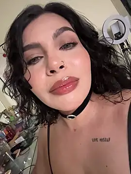 GigiiStone online show from 03-15-26, 07:42