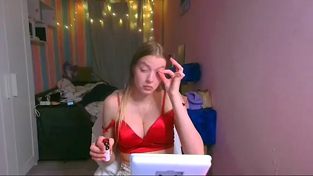   Aphrodita  wow   online show from 12-10-24, 12:05