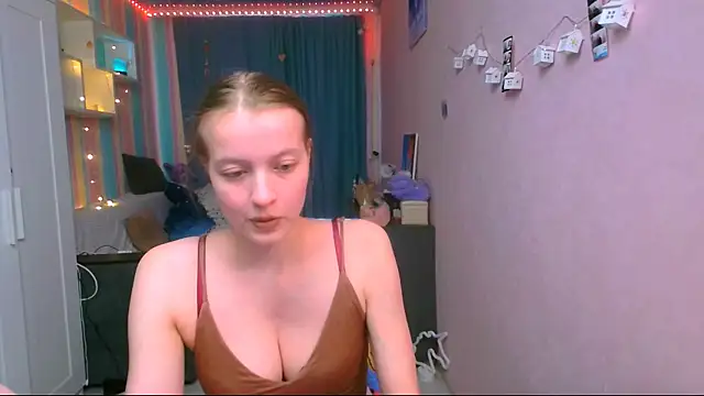   Aphrodita  wow   online show from 02-22-25, 12:40