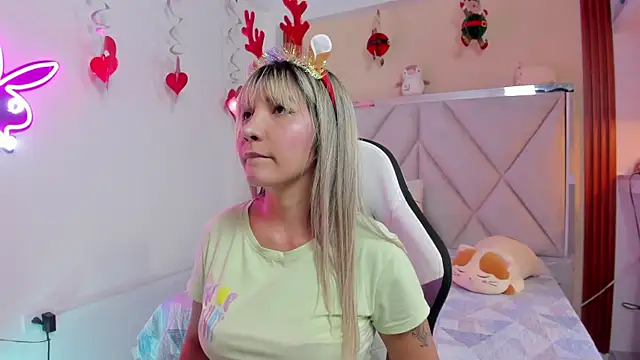 Happy tits online show from 12-23-24, 08:14
