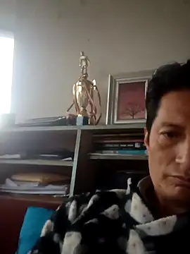 Snapshot of manuel1976 chatting on 02-20-26, 11:43 manuel1976 online show from 02-20-26, 11:43