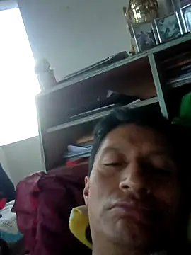 Snapshot of manuel1976 chatting on 05-23-26, 11:25 manuel1976 online show from 05-23-26, 11:25