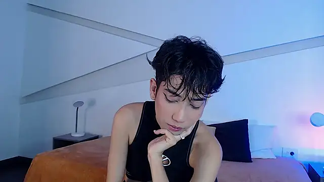 hot little bunny online show from 02-19-25, 08:31