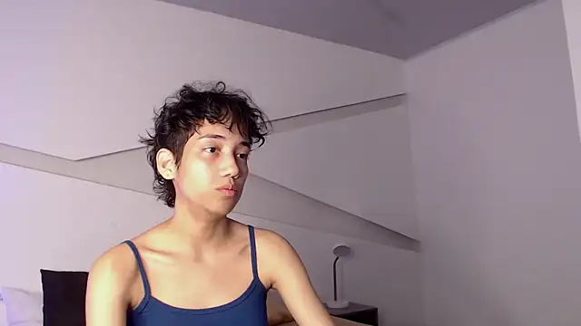 hot little bunny online show from 03-09-25, 09:14