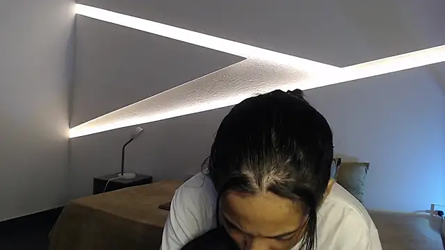 hot little bunny online show from 10-08-25, 09:56