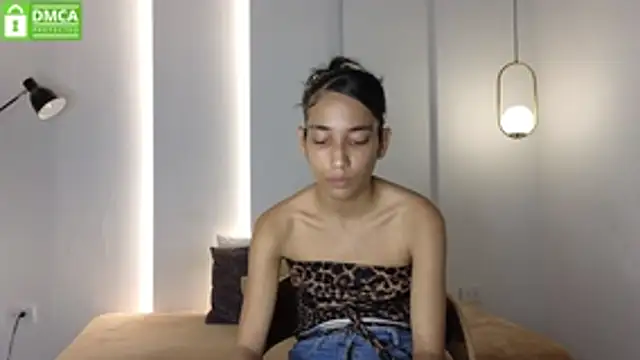 Snapshot of hot_little_bunny chatting on 05-25-26, 09:43 hot little bunny online show from 05-25-26, 09:43