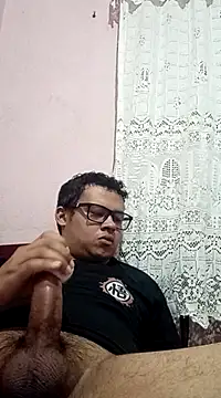 Snapshot of Novin18RJ chatting on 03-08-25, 10:00 Novin18RJ online show from 03-08-25, 10:00