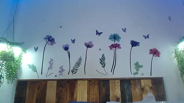 DaMikaela  online show from 02-03-25, 10:00