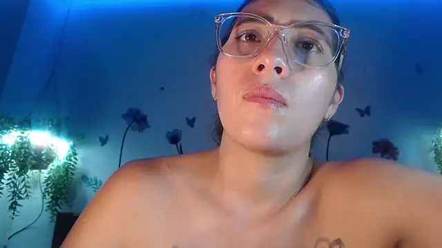 DaMikaela  online show from 03-11-25, 10:42