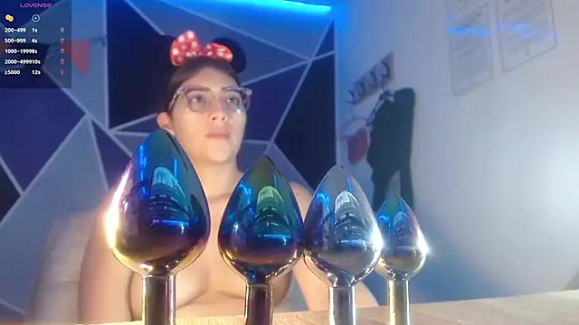 DaMikaela  online show from 10-09-25, 07:34