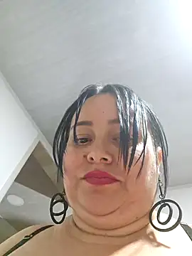 Snapshot of sammyEvans__ chatting on 01-22-25, 04:55 sammyEvans online show from 01-22-25, 04:55