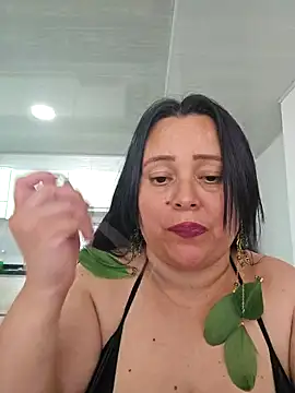 Snapshot of sammyEvans__ chatting on 02-23-25, 03:29 sammyEvans online show from 02-23-25, 03:29
