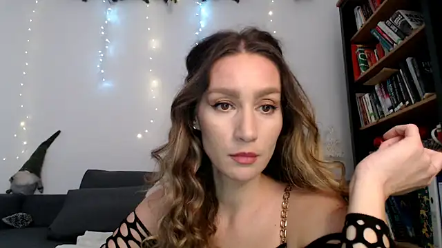 ChocoBelle online show from 12-13-24, 09:09