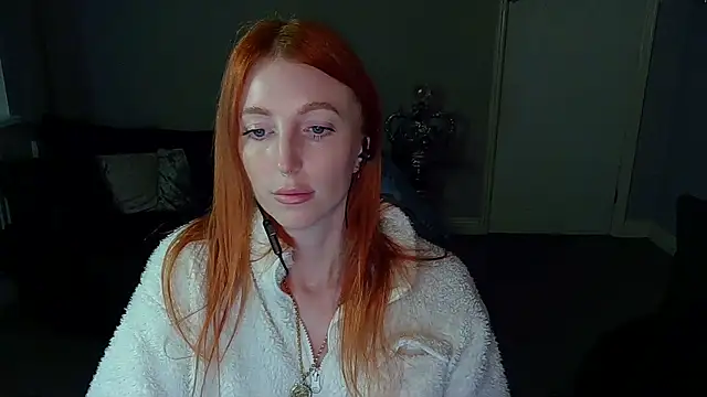 Red firesquirt online show from 01-17-25, 04:04