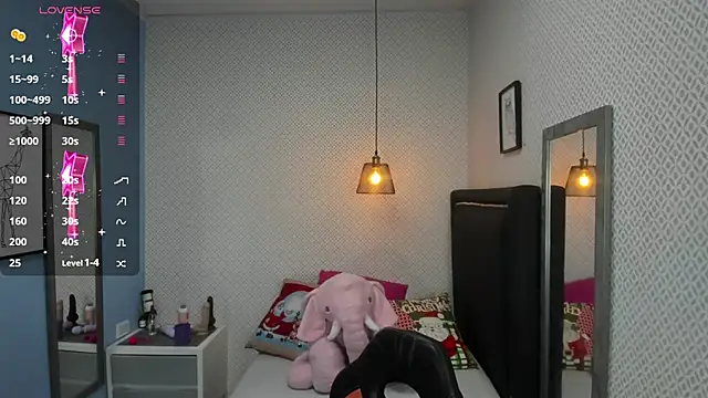 LORENADAVIES online show from 12-10-24, 12:27