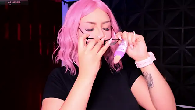 Snapshot of Misselektra__ chatting on 01-15-25, 03:54 Misselektra online show from 01-15-25, 03:54