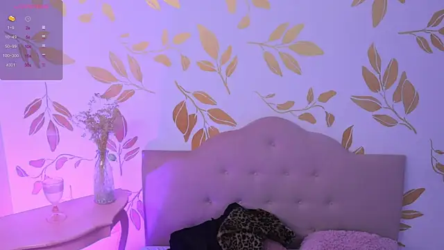 Snapshot of Misselektra__ chatting on 09-09-25, 04:12 Misselektra online show from 09-09-25, 04:12