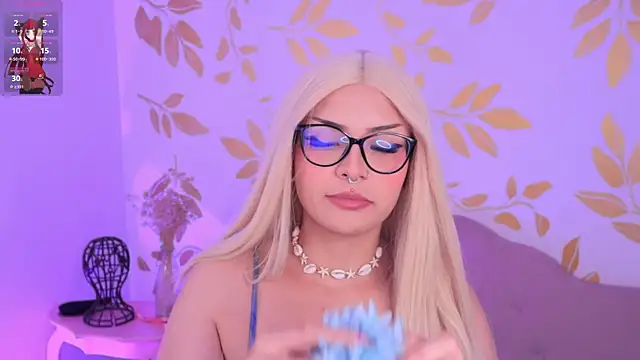 Snapshot of Misselektra__ chatting on 10-14-25, 04:24 Misselektra online show from 10-14-25, 04:24