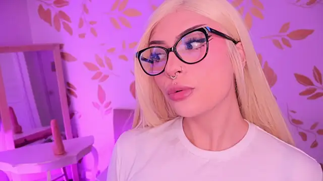 Misselektra   online show from 01-16-26, 05:11