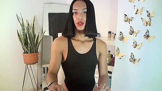 Snapshot of carmen14 chatting on 02-11-25, 06:30 carmen14 online show from 02-11-25, 06:30