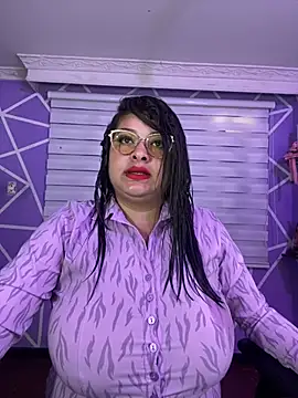 Snapshot of MiiaaJoness chatting on 03-31-26, 03:34 MiiaaJoness online show from 03-31-26, 03:34