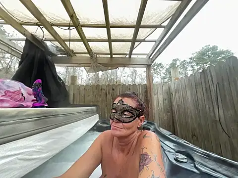 Snapshot of prainxxx22 chatting on 02-06-25, 06:35 prainxxx22 online show from 02-06-25, 06:35