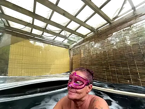 Snapshot of prainxxx22 chatting on 11-02-25, 07:27 prainxxx22 online show from 11-02-25, 07:27