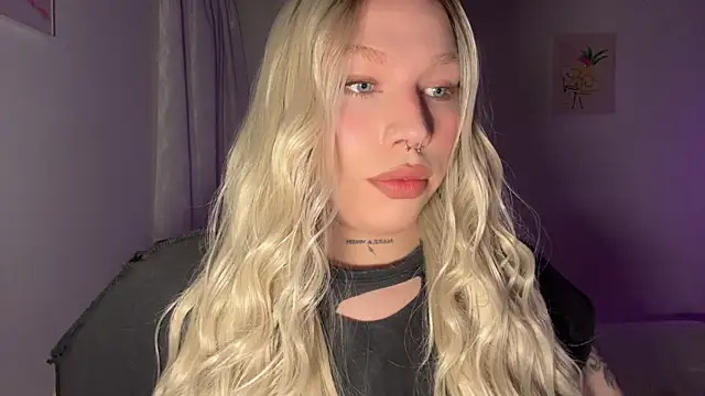 Snapshot of IsabellaFigueredo__ chatting on 02-22-26, 11:53 IsabellaFigueredo online show from 02-22-26, 11:53