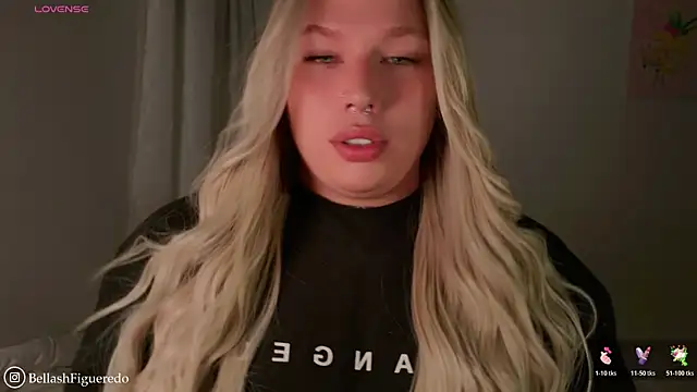 Snapshot of IsabellaFigueredo__ chatting on 02-23-26, 09:50 IsabellaFigueredo online show from 02-23-26, 09:50