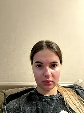 Donna Evans online show from 10-29-25, 02:25