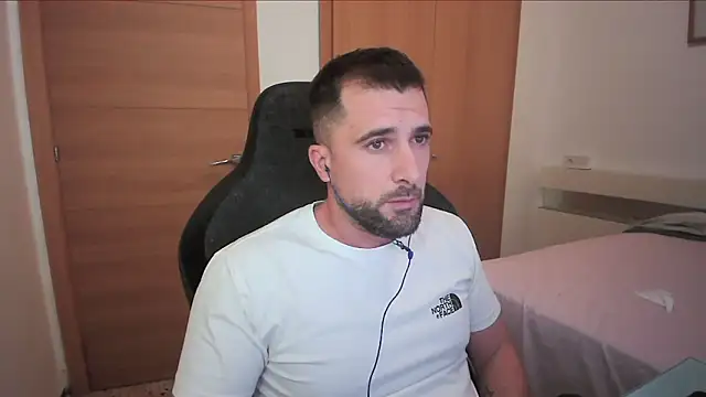 alex877x online show from 10-28-25, 10:41