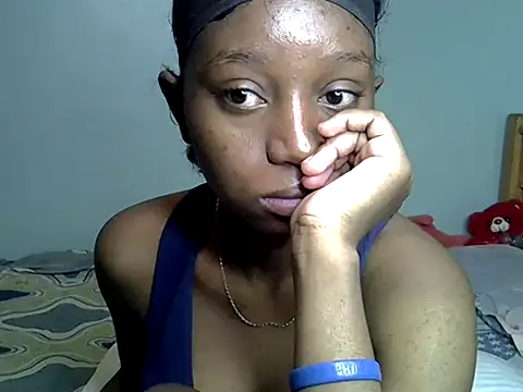 Snapshot of Enkarxx chatting on 02-25-25, 12:03 Enkarxx online show from 02-25-25, 12:03