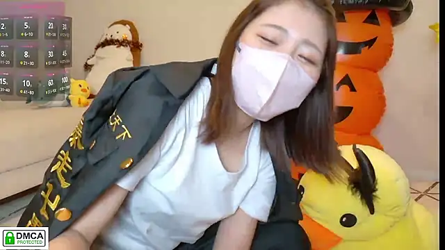 SUZU  online show from 10-31-25, 01:12