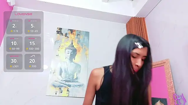 littlee emilyy  online show from 07-28-26, 12:59