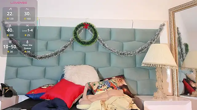 MiaMancini online show from 12-16-25, 09:20