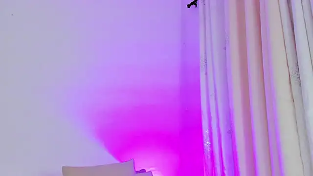 Snapshot of Abby__colins chatting on 12-14-24, 02:10 Abby  colins online show from 12-14-24, 02:10