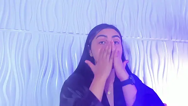 Snapshot of Abby__colins chatting on 10-14-25, 07:14 Abby  colins online show from 10-14-25, 07:14