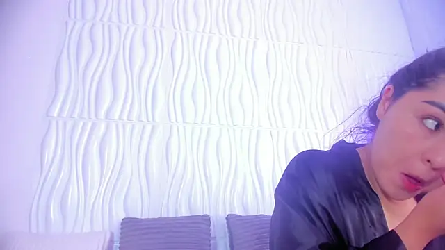 Snapshot of Abby__colins chatting on 10-29-25, 05:36 Abby  colins online show from 10-29-25, 05:36