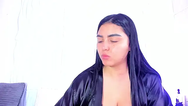 Abby  colins online show from 04-28-26, 02:11