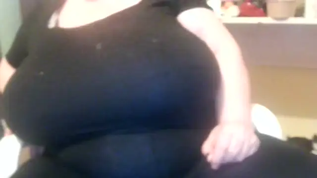 Snapshot of Nataliesbestjuggs chatting on 07-14-26, 11:54 Nataliesbestjuggs online show from 07-14-26, 11:54